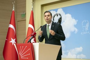 CHP Genel Başkan Yardımcısı Ahmet Akın, geçtiğimiz yıl enerji faturalarında