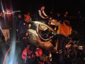 Bandırma’da üç aracın karıştığı trafik kazasında 1 kişi öldü, 2