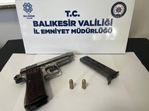 Balıkesir’de polis ve jandarma ekiplerinin ayrı ayrı yaptıkları organize suç
