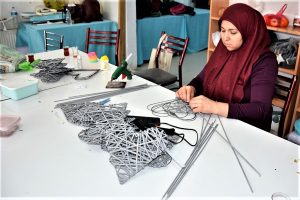 Sındırgı ilçesinde bin 400 metrekarelik alanda inşa edilen Akpınar Yaşam