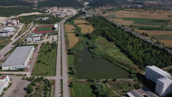 Balıkesir Üniversitesi kampüsü içerisinde