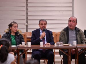 Vali Hasan Şıldak, deprem bölgesinden İlimize gelen depremzede vatandaşları ziyaret