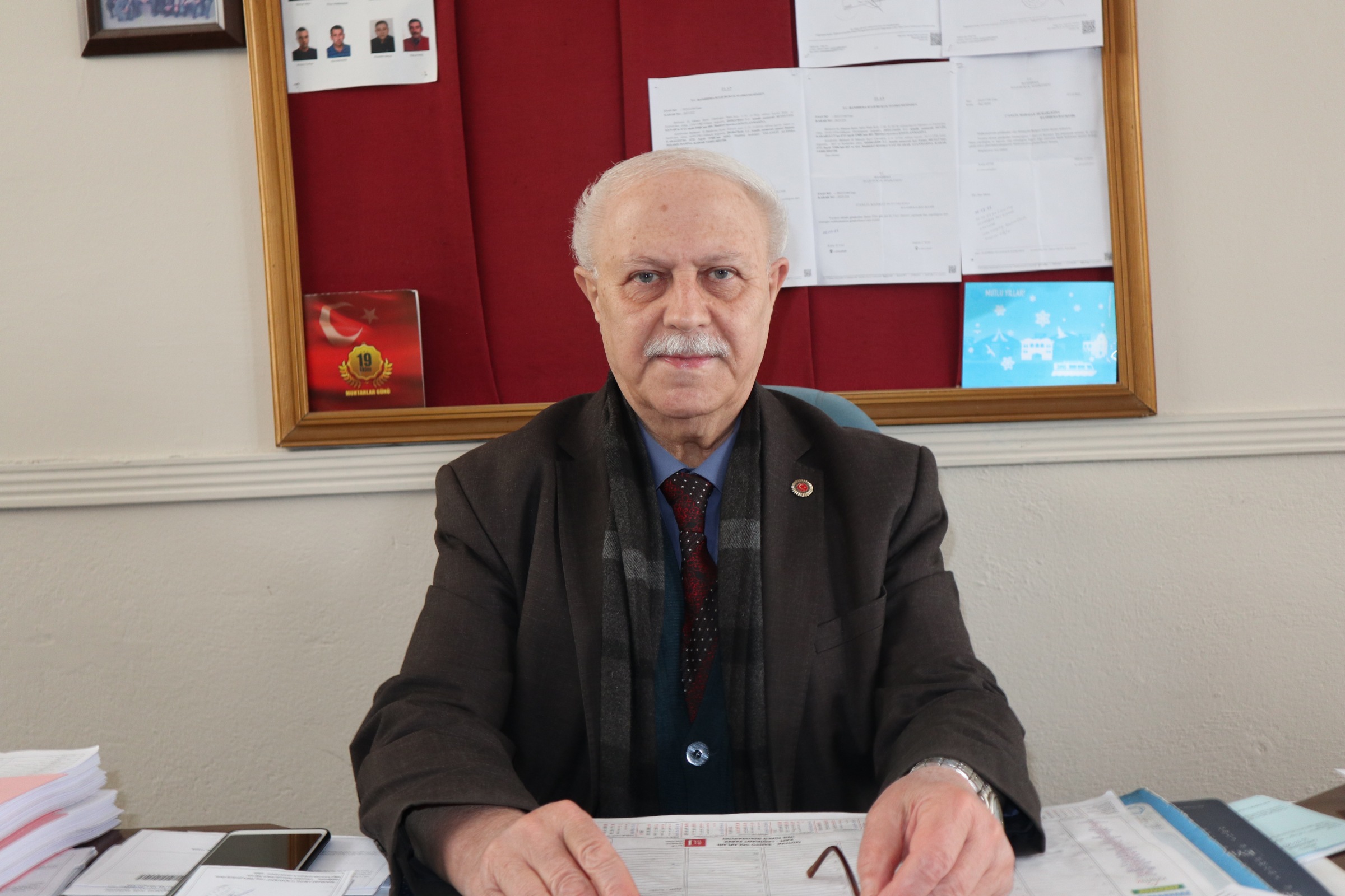 Bandırma 17 Eylül Mahallesi Muhtarı İrfan Acar, seçmenlerin oy kullanmadan