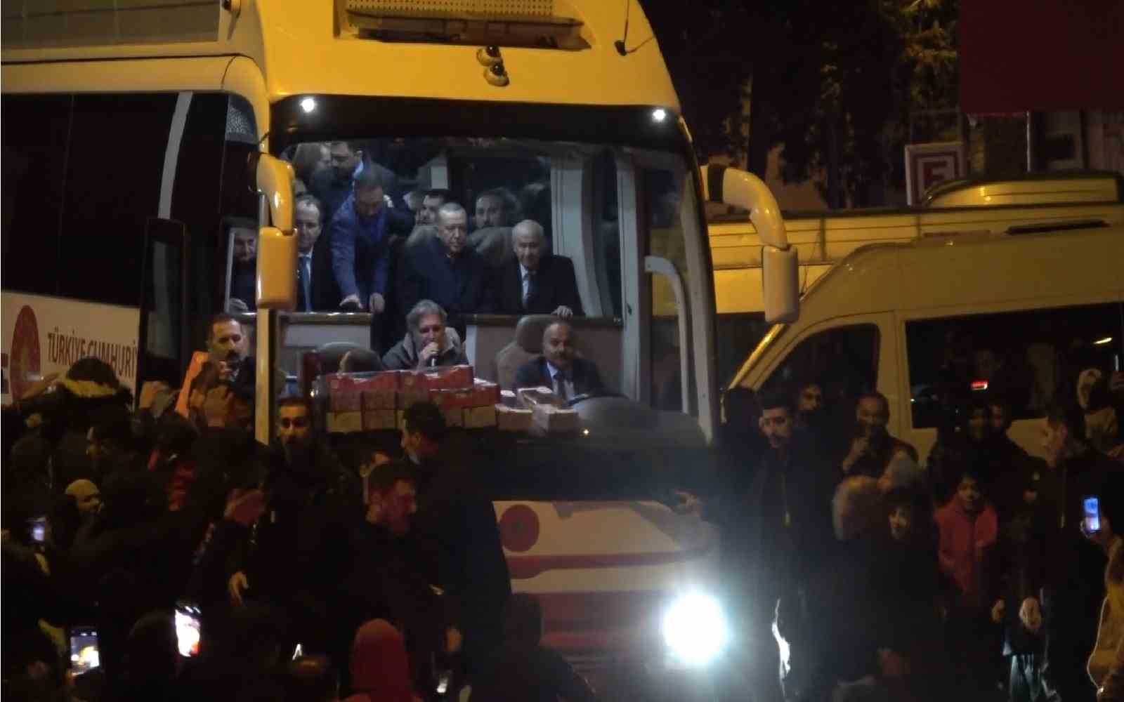Cumhurbaşkanı Erdoğan, Kilis’ten ayrıldı