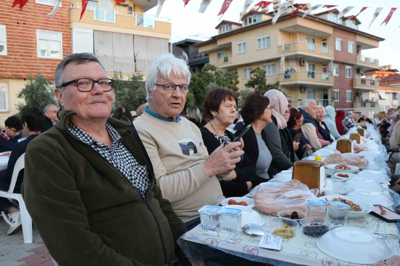 ALANYA’DA YAŞAYAN YERLEŞİK YABANCILAR ALANYA BELEDİYESİ VE ALANYA MÜFTÜLÜĞÜNÜN İŞBİRLİĞİ