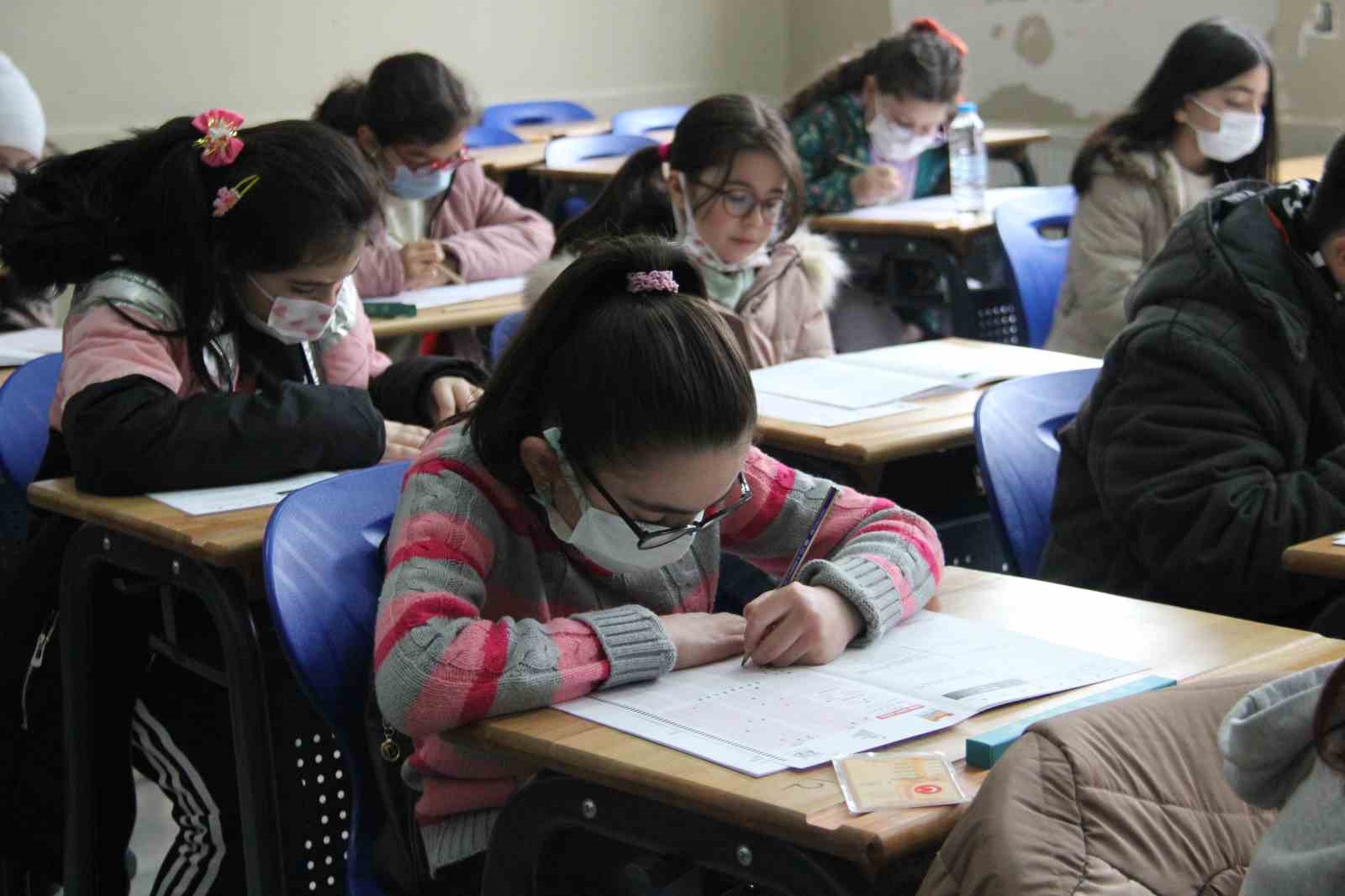 17. GELENEKSEL KİTAP OKUMA YARIŞMASI’NIN SINAVI 29 NİSAN’DA YAPILACAK 