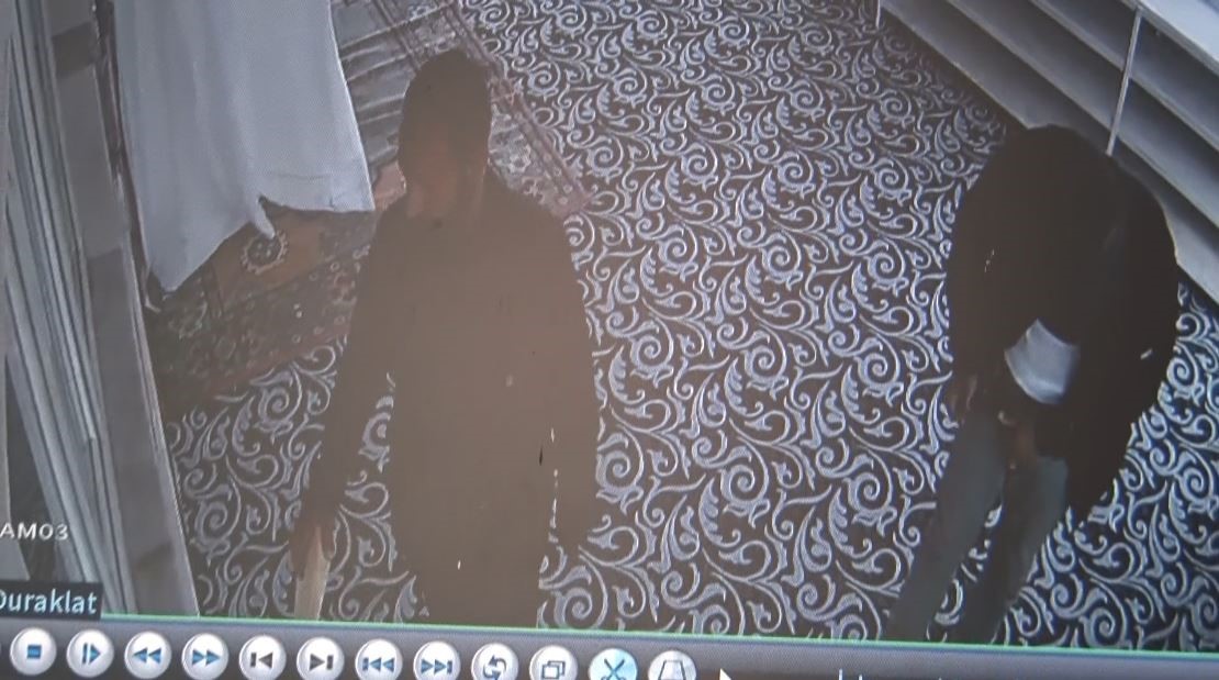 ANTALYA'DA HACI HASAN ERKAN CAMİSİ HIRSIZLARIN HEDEFİ OLDU. 2 HIRSIZDAN