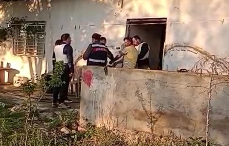 DENİZLİ’DE 2015 YILINDA KENDİSİNİ HIRSIZLIKLA SUÇLADIĞI BAR İŞLETMECİSİNİ ÖLDÜREN VE