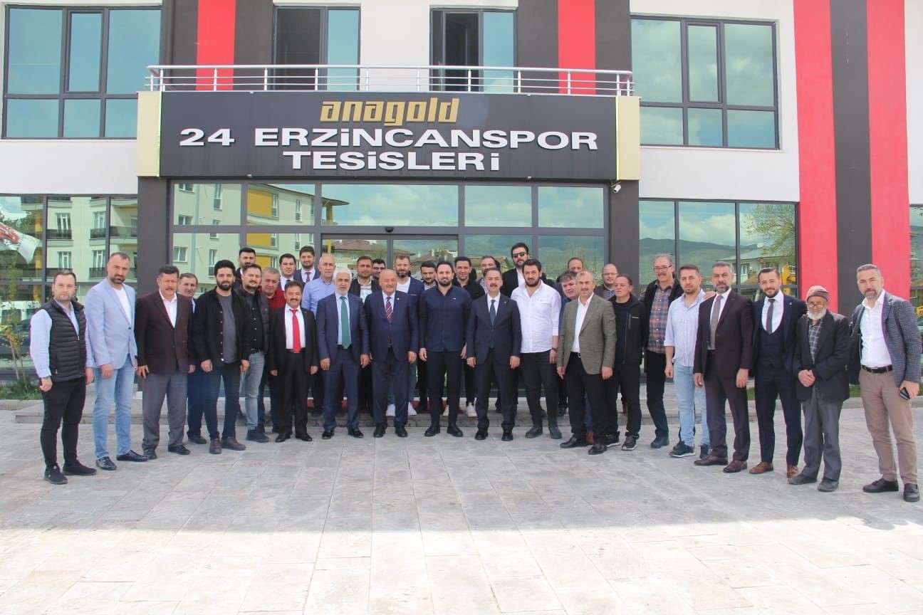 AK PARTİ MİLLETVEKİLİ ADAYLARI 24ERZİNCANSPORA MORAL ZİYARETİNDE BULUNDU