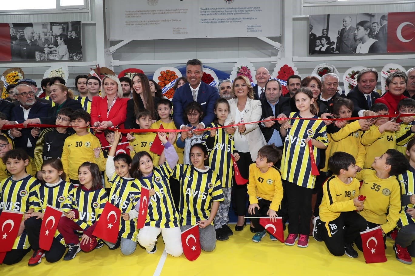 SARAN GROUP YÖNETİM KURULU BAŞKANI SADETTİN SARAN, 24'ÜNCÜ SPOR SALONUNU