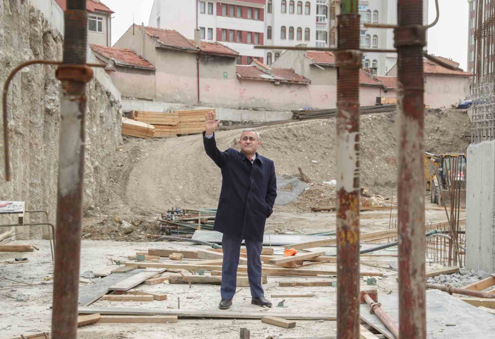 KÜTAHYA BELEDİYE BAŞKANI  ALİM IŞIK, 30 AĞUSTOS İŞ MERKEZİ