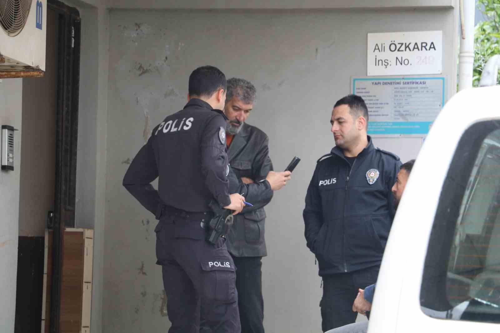 ANTALYA’DA 38 YAŞINDAKİ 3 ÇOCUK BABASI ADAM, SABAH NAMAZI KILARKEN