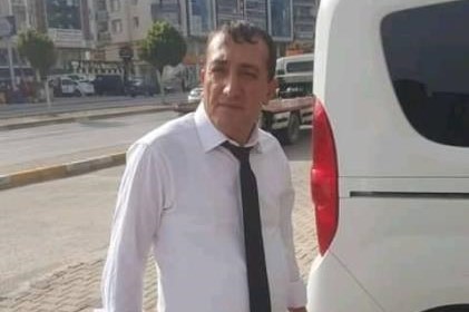 İZMİR'İN TORBALI İLÇESİNDE 5 KATLI BİR BİNANIN ÇATISINDAN DÜŞEN 45
