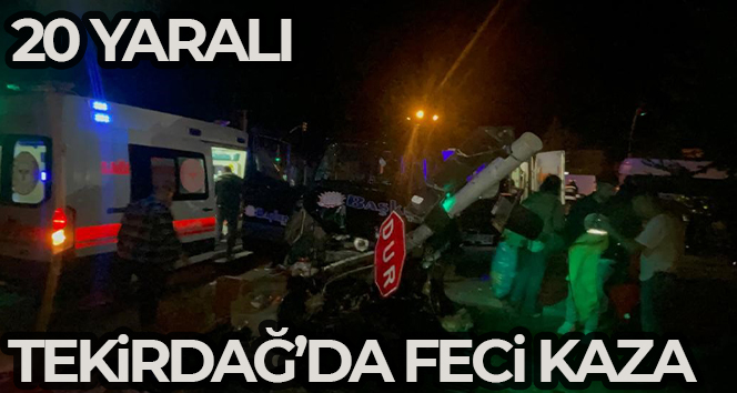 TEKİRDAĞ'IN MARMARAEREĞLİSİ İLÇESİNDE TUR MİNİBÜSÜ İLE OTOMOBİL ÇARPIŞTIĞI TRAFİK KAZASINDA