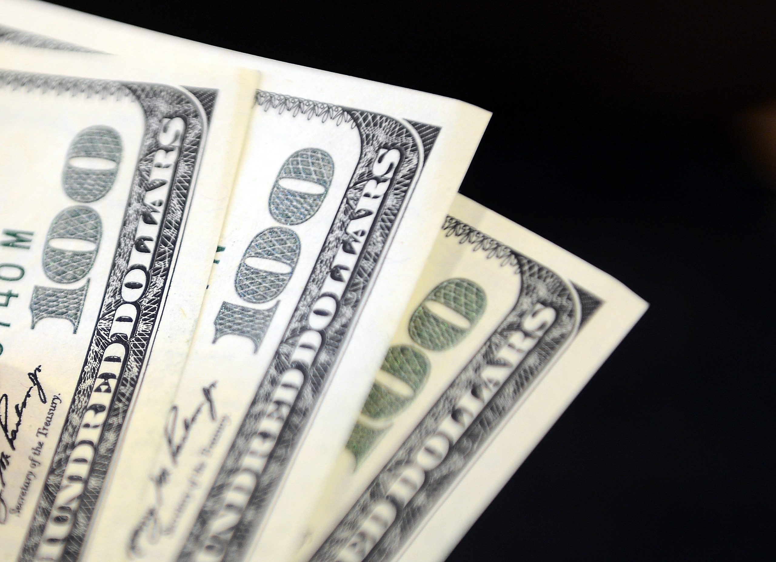 Dolar 19,26 liradan, euro ise 21,0260 liradan güne başladı. İstanbul