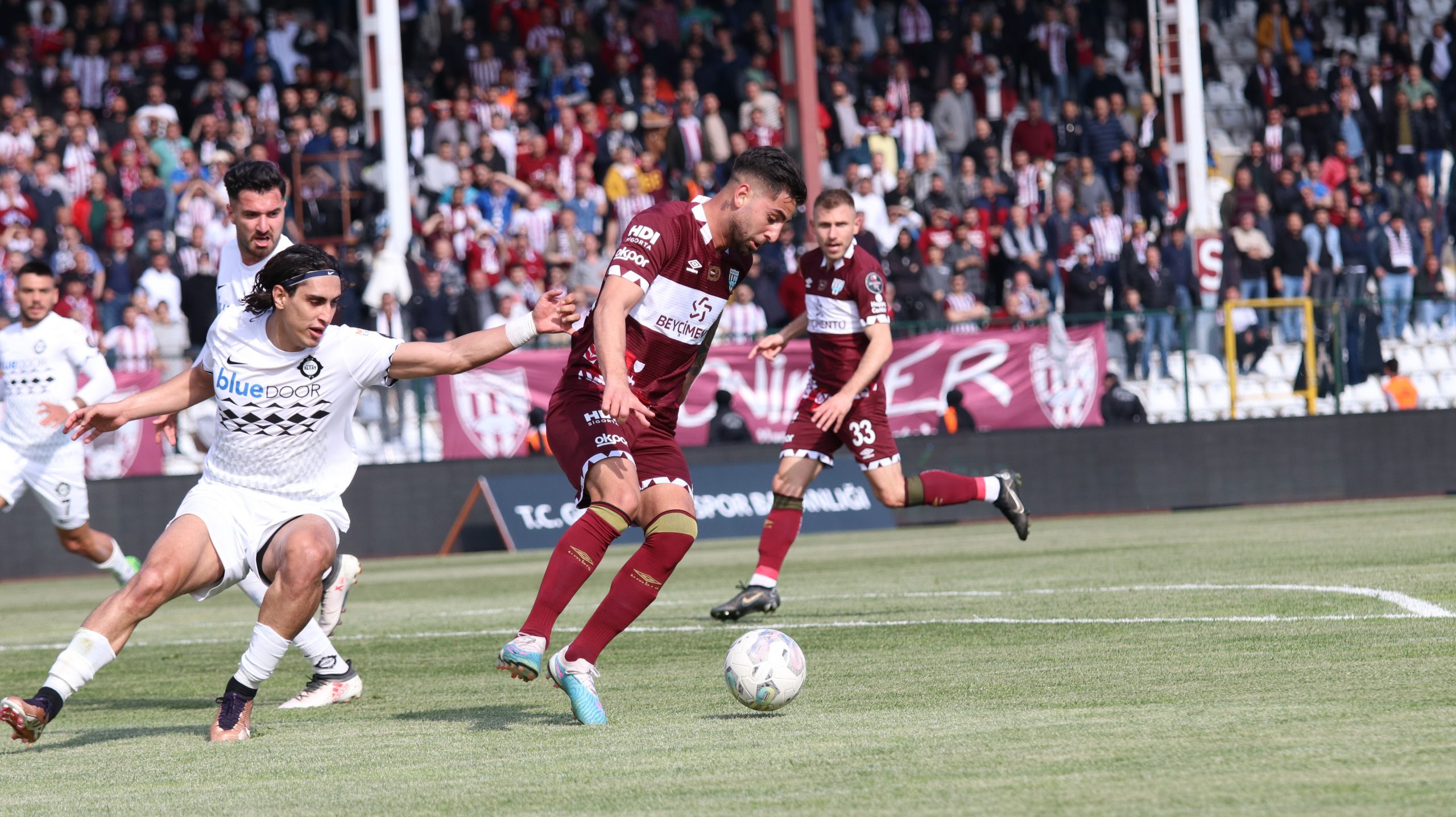 Spor Toto 1. Lig: Beyçimento Bandırmaspor: 2 – Altay: 1 Spor Toto 1. Lig’in 31. haftasında Bandırmaspor sahasında karşılaştığı Altay’ı