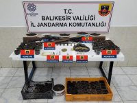 Balıkesir’de jandarma ekipleri Altıeylül, Balya ve Savaştepe ilçelerinde yaptıkları uyuşturucu
