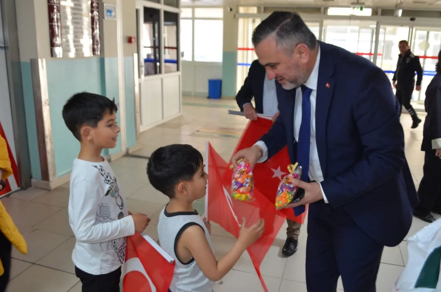 Ak Parti Bandırma İlçe Başkanı Mehmet Doğan 23 Nisan Ulusal