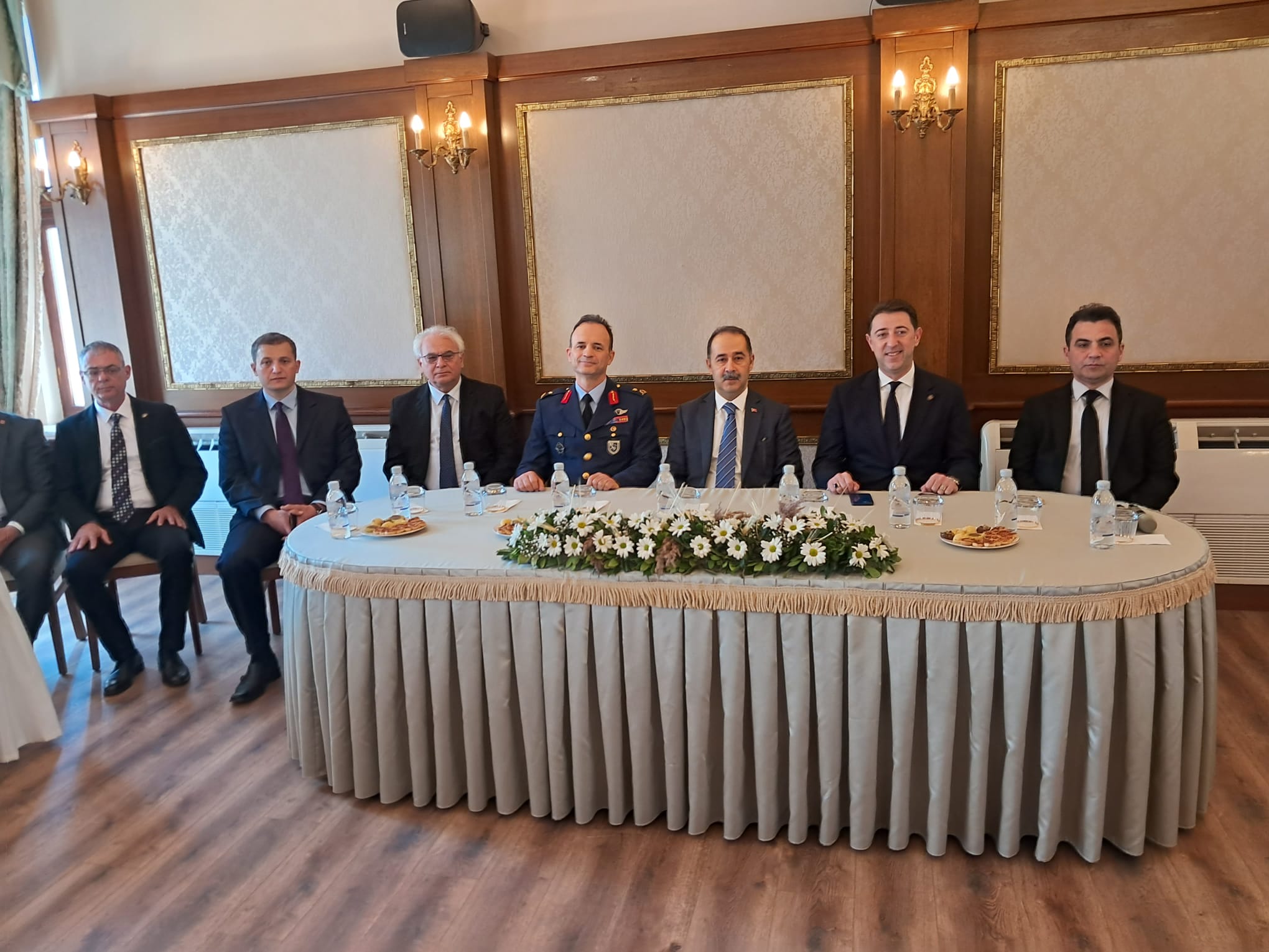&nbsp; Ramazan Bayramı dolayısıyla bayramın1. gününde bayramlaşma töreni düzenlendi.  Bandırma