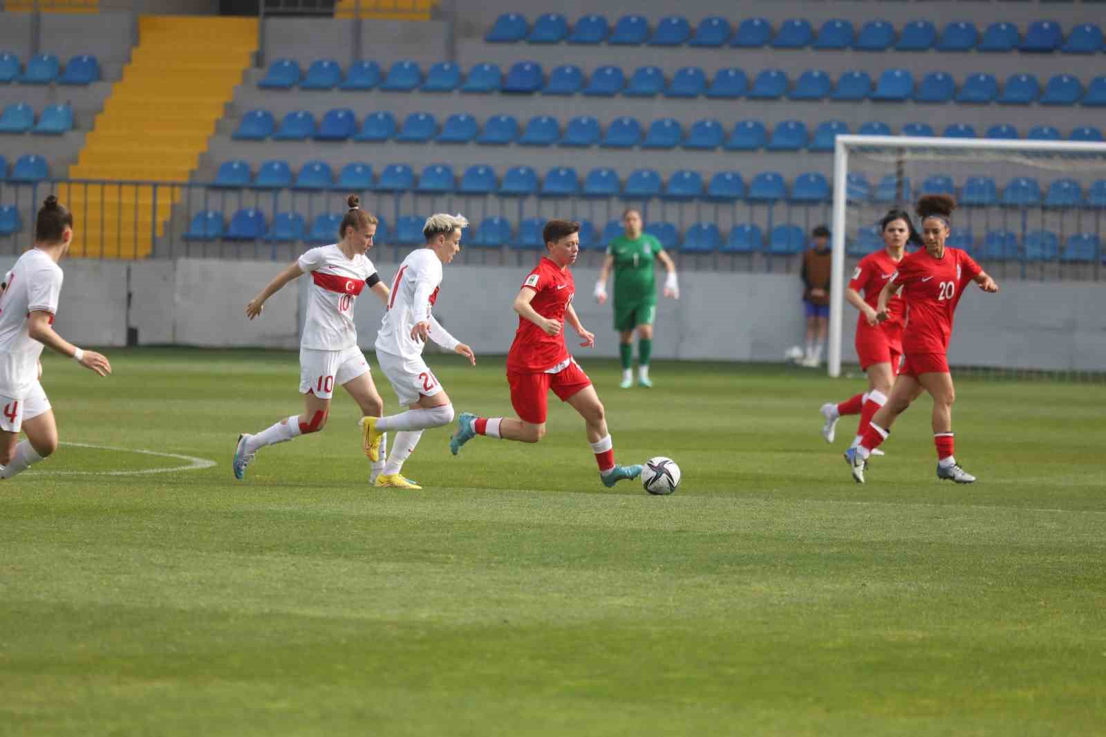KADIN A MİLLİ TAKIMI, BAKÜ'DE OYNANAN ÖZEL MAÇTA AZERBAYCAN'I 1-0