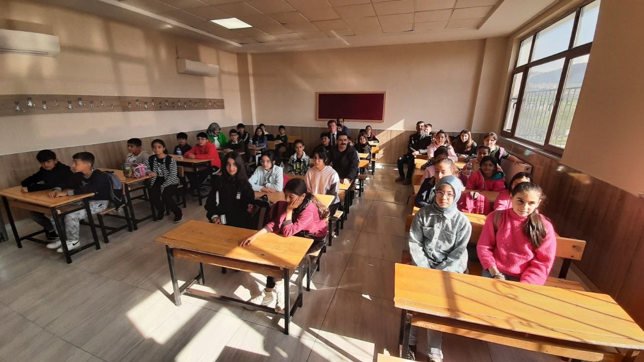 6 ŞUBAT DEPREMLERİNİN ARDINDAN ADIYAMAN’DA EĞİTİM ÖĞRETİM 76 GÜN SONRA