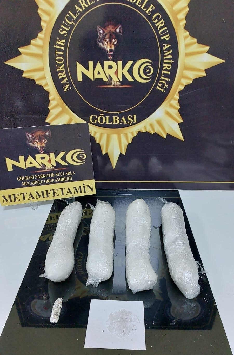 ADIYAMAN’DA EMNİYET MÜDÜRLÜĞÜ EKİPLERİ YAPTIKLARI ÇALIŞMADA 800 GRAM METAMFETAMİN ELE