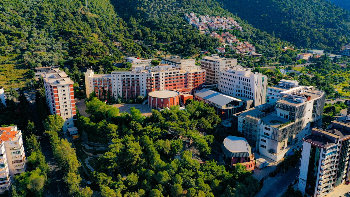 İZMİR EKONOMİ ÜNİVERSİTES’NDE (İEÜ) GÖREVLİ 4 AKADEMİSYEN, KÜRESEL İKLİM DEĞİŞİKLİĞİNİN