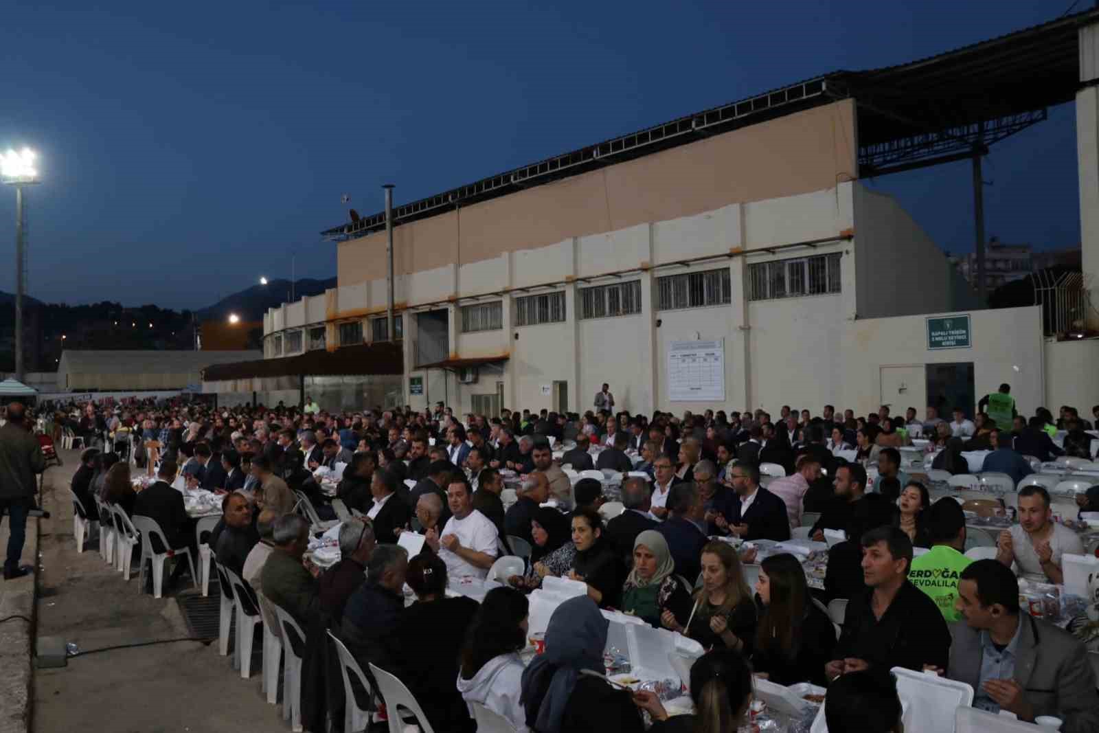 AK PARTİ AYDIN İL TEŞKİLATI TARAFINDAN RAMAZAN AYI DOLASIYLA 5