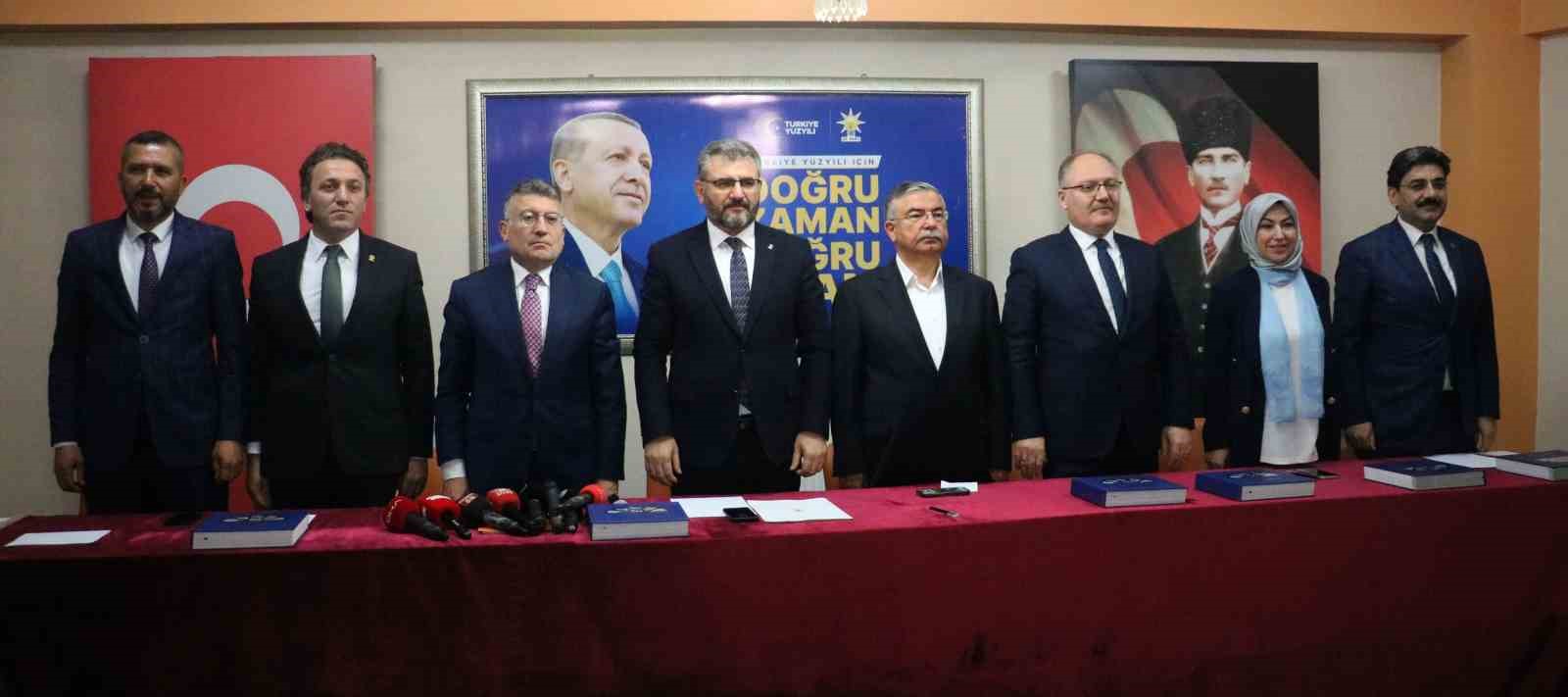 AK PARTİ SİVAS 28. DÖNEM MİLLETVEKİLİ ADAYLARI DÜZENLENEN BASIN TOPLANTISIYLA