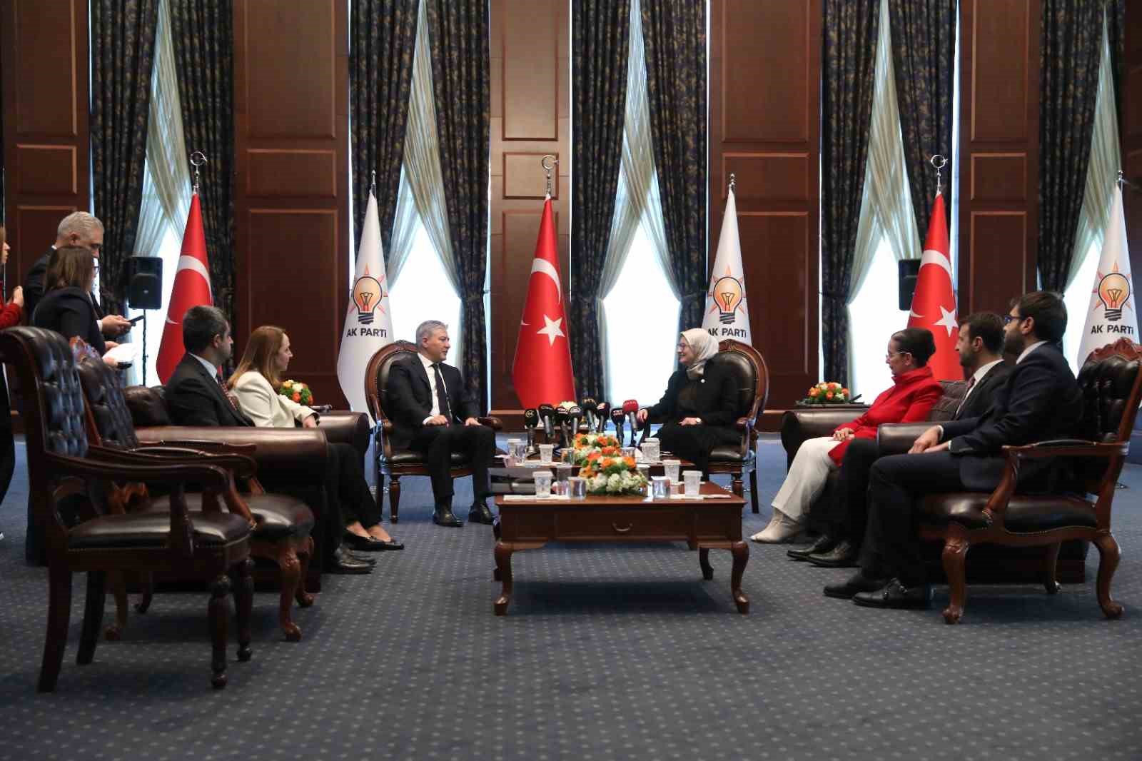 RAMAZAN BAYRAMI DOLAYISIYLA AK PARTİ GENEL MERKEZİ’NDE SİYASİ PARTİLER ARASI