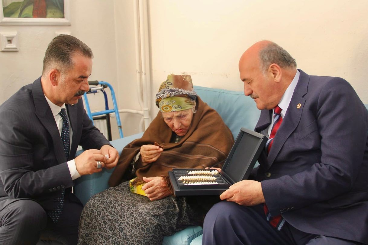 AK PARTİ ERZİNCAN MİLLETVEKİLİ ADAYLARI SEÇİM ÇALIŞMALARINI DEVAM ETTİRİYOR