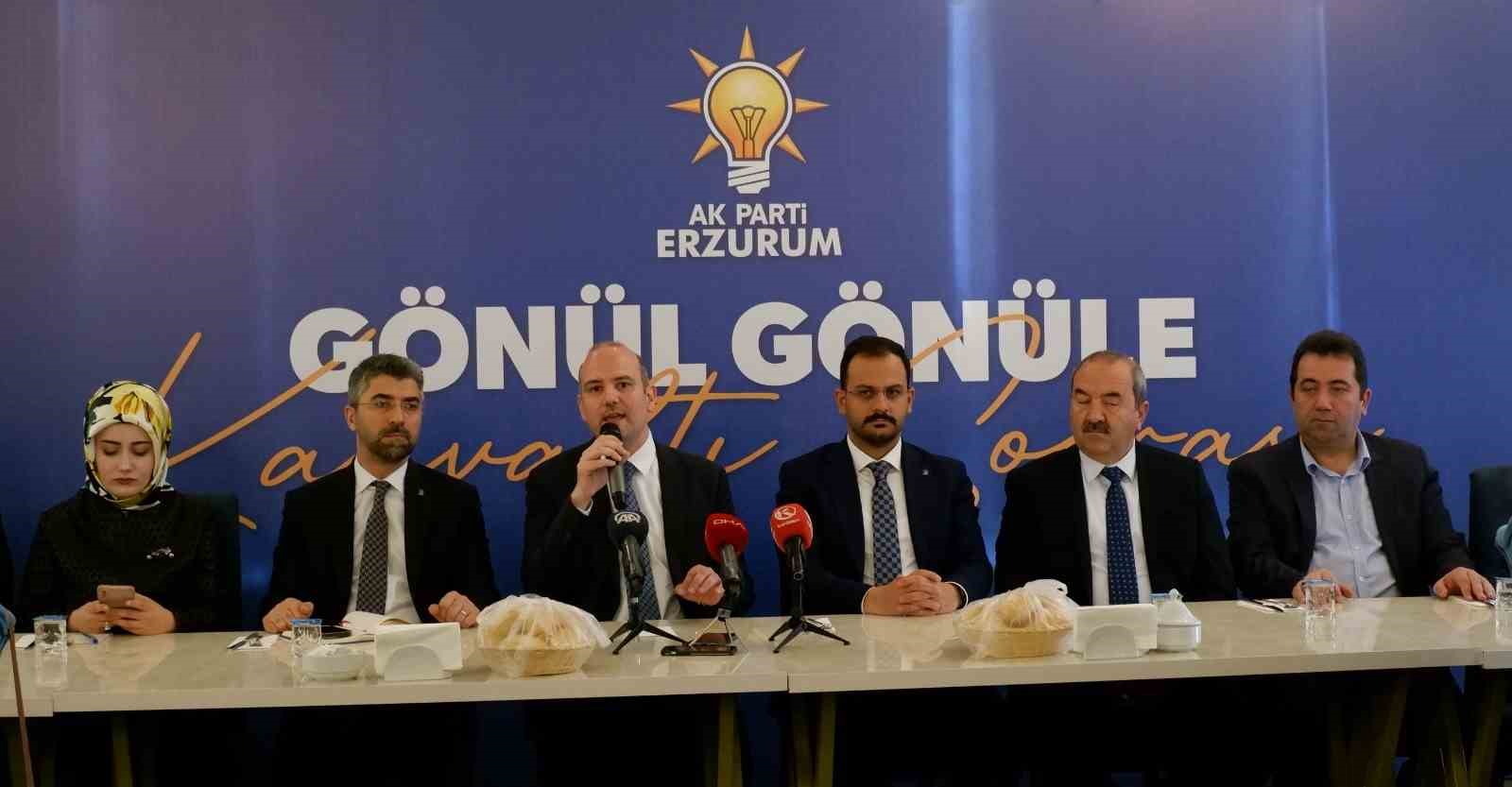 AK PARTİ GENEL BAŞKAN YARDIMCISI VE BİLGİ-İLETİŞİM TEKNOLOJİLERİ BAŞKANI ÖMER