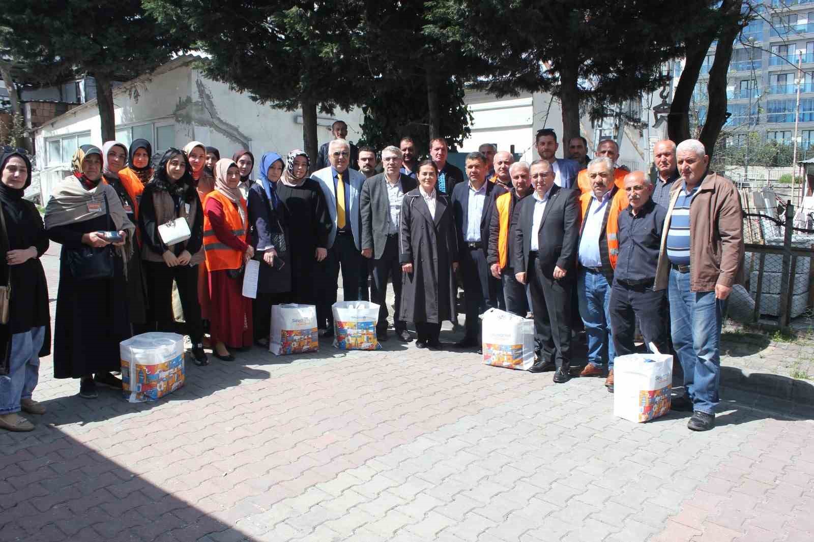 AK PARTİ’DEN YENİ REKOR! 2 GÜNDE 1 MİLYON HANE ZİYARETİ