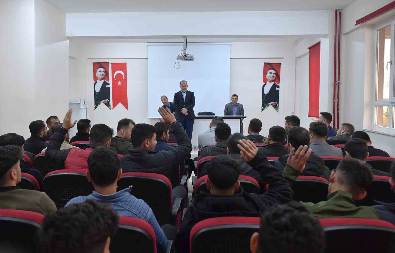 ÖNCEKİ DÖNEM BAŞBAKAN YARDIMCISI AK PARTİ ERZURUM MİLLETVEKİLİ PROF. DR.