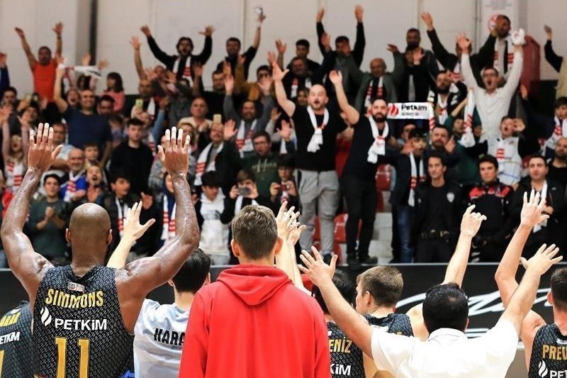 ALİAĞA PETKİMSPOR, BASKETBOL SÜPER LİGİ’NİN 27. HAFTASINDA YARIN TOFAŞ’I KONUK
