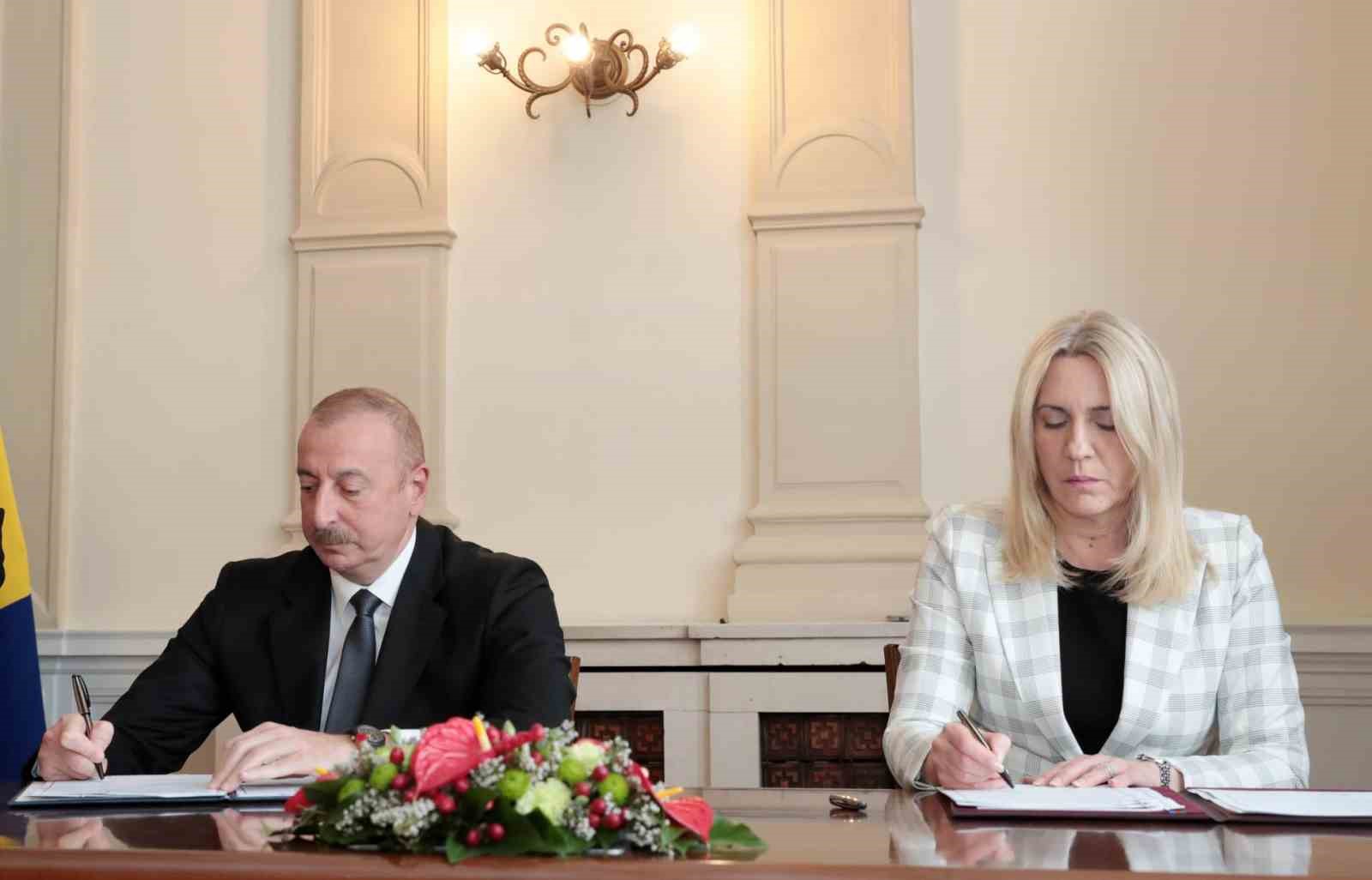 AZERBAYCAN CUMHURBAŞKANI İLHAM ALİYEV, RESMİ ZİYARET GERÇEKLEŞTİRDİĞİ SARAYBOSNA'DA, "BOSNA HERSEK