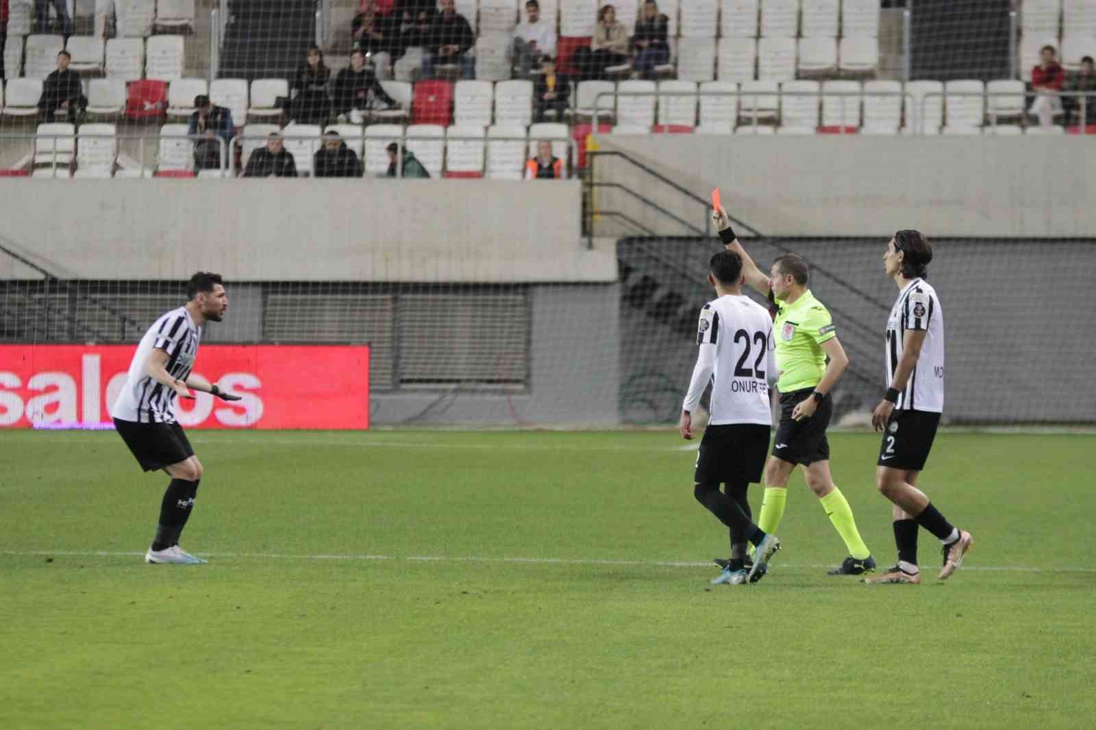 SPOR TOTO 1. LİG'DE ALT SIRALARDAN UZAKLAŞMAK İSTEYEN ALTAY, 33.