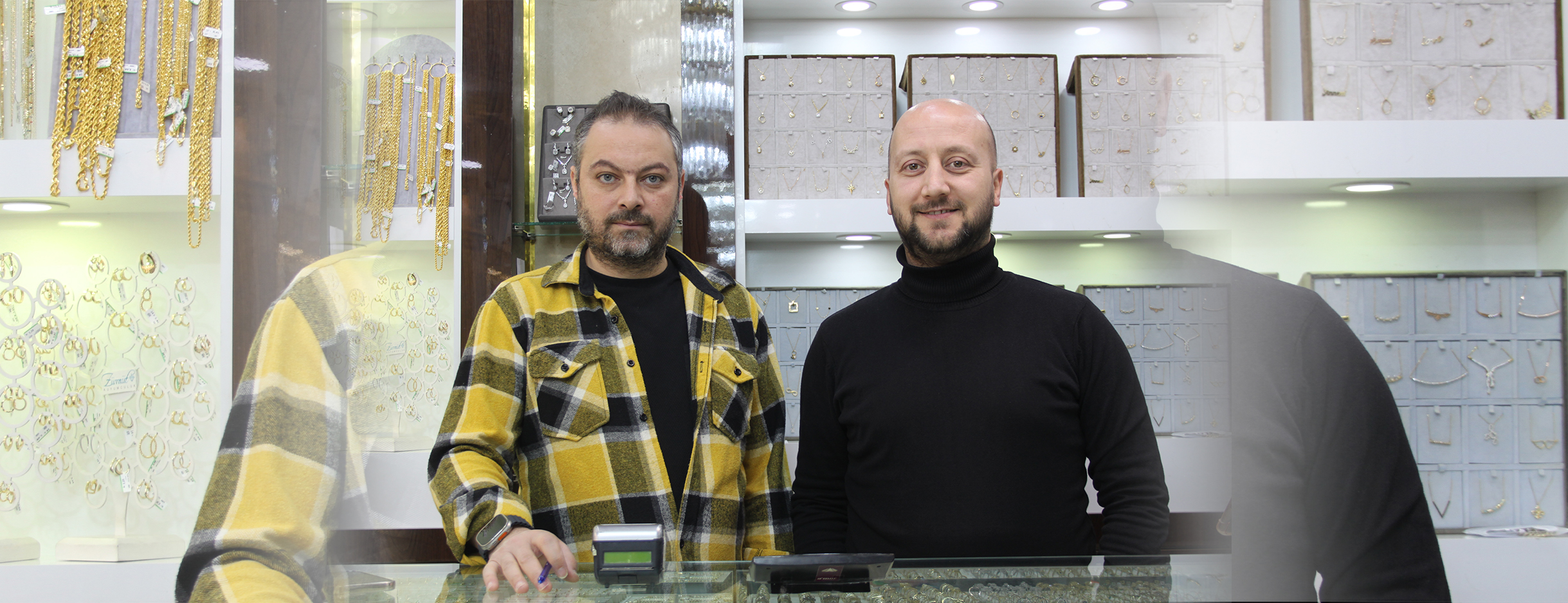 Gram altın fiyatı ons altın ve döviz kurundaki yükselişlerden etkilendi, rekor kırdı.