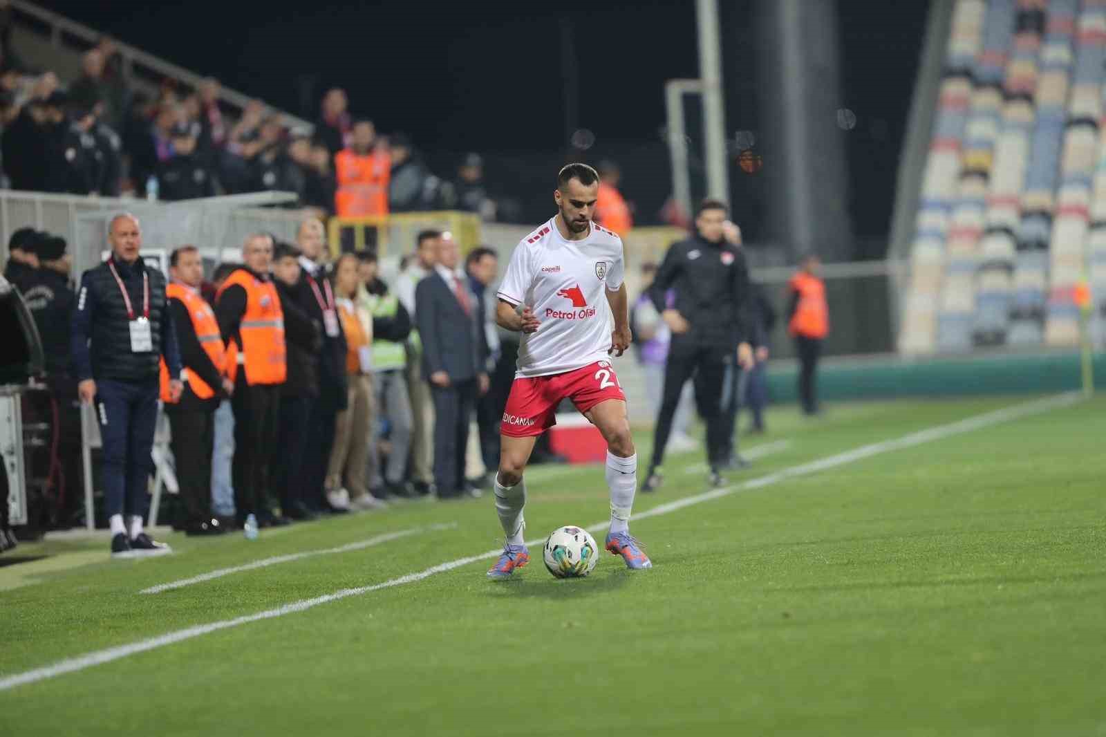 ALTINORDU FORMASI GİYEN KERİM ALICI, 34. HAFTA OYNANAN MANİSA FK