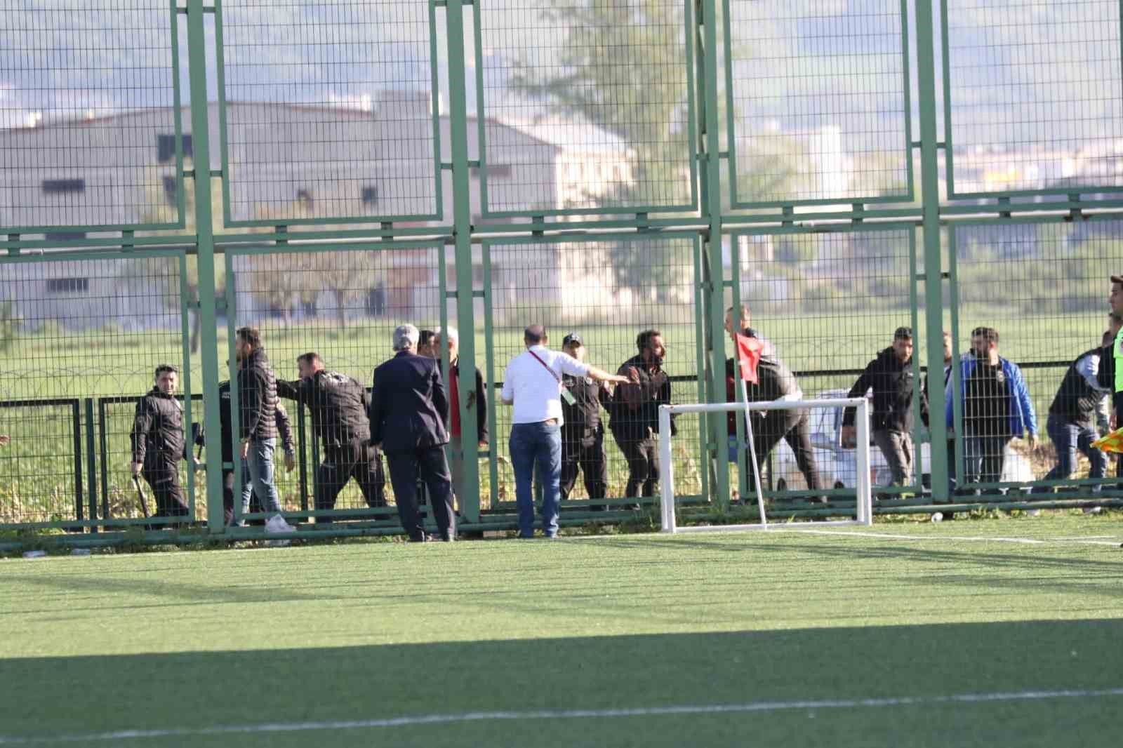2.AMATÖR LİG 2. GRUPTA 9.HAFTA DA İNEGÖL ORHANİYESPOR SAHASINDA OYNANAN