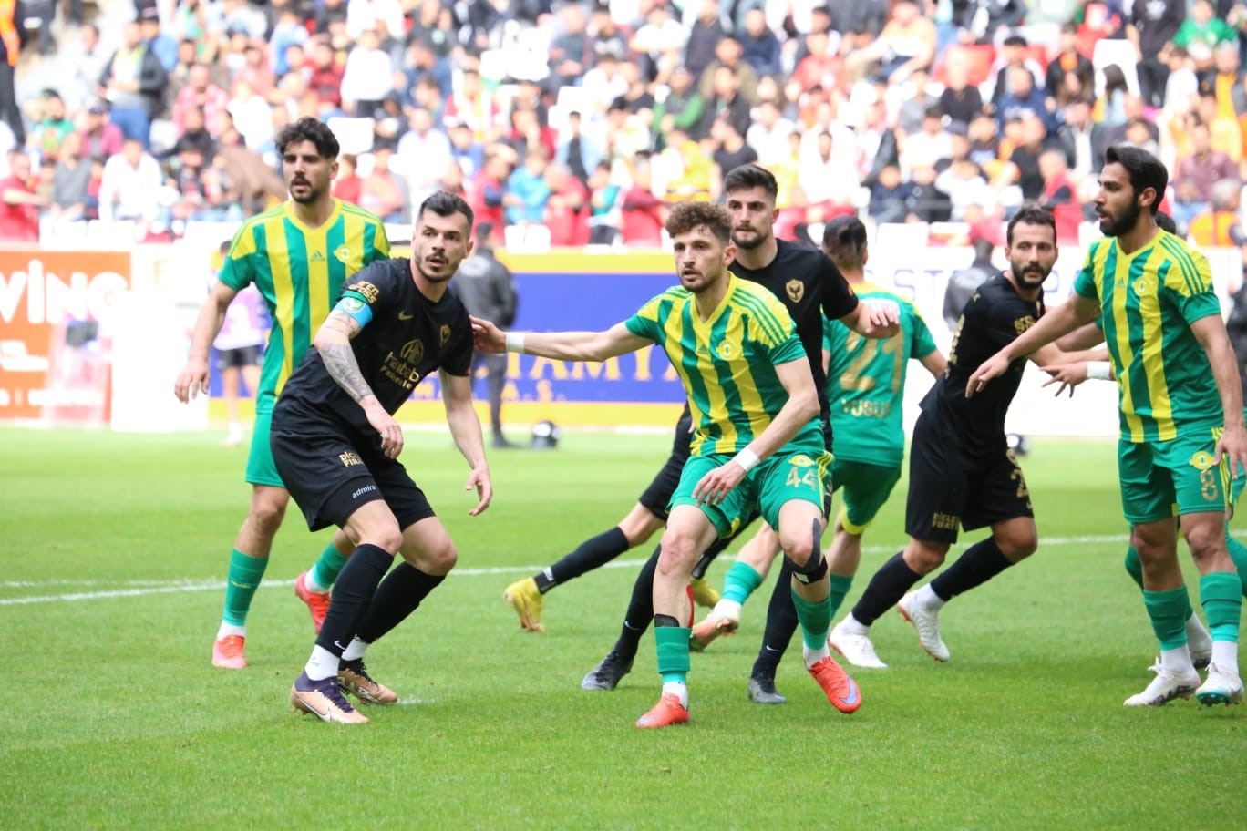 AMEDSPOR, SAHASINDA AĞIRLADIĞI PLAY-OFF YARIŞINDAKİ ÖNEMLİ RAKİPLERİNDEN ESENLER EROKSPOR'U YASİN