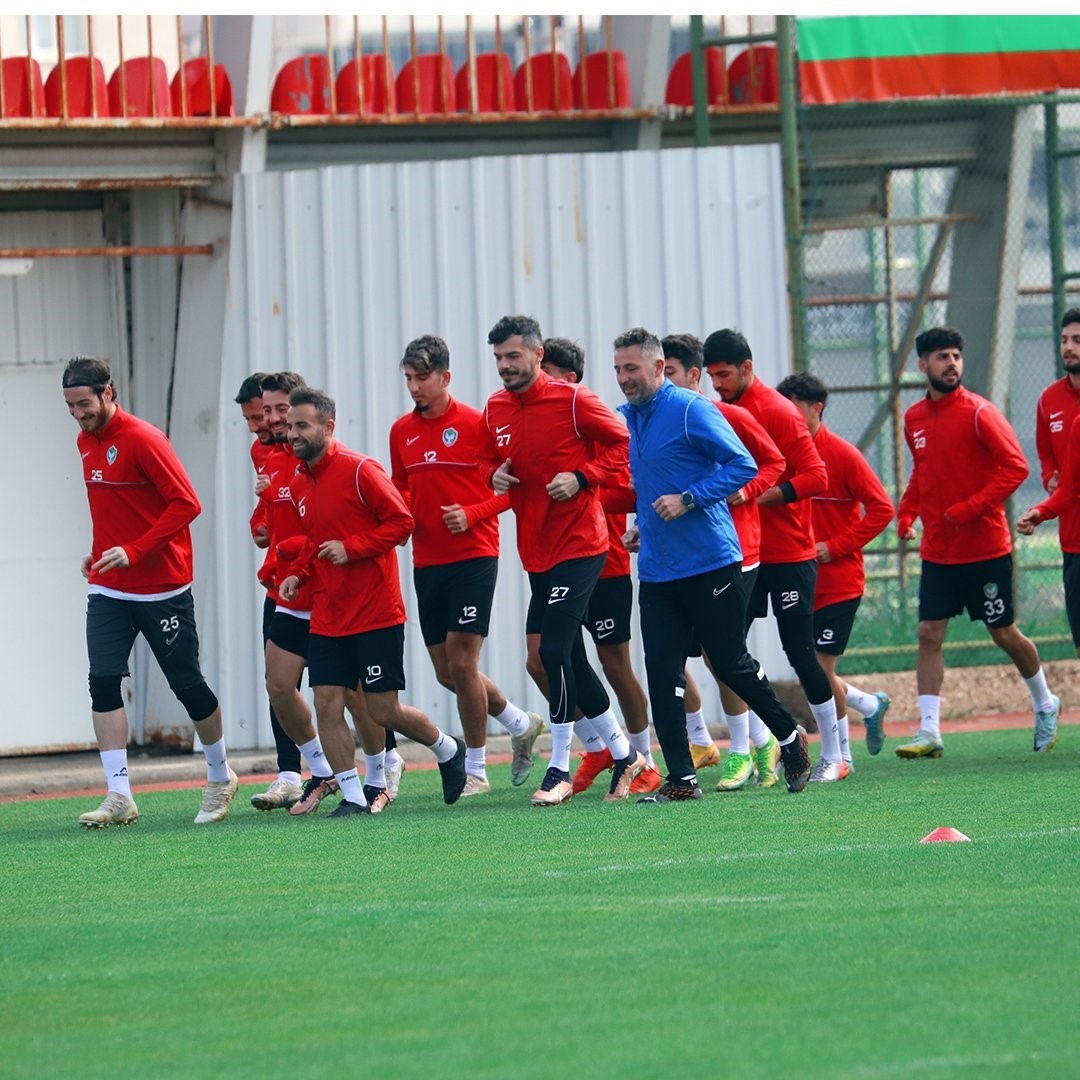TFF 2. LİG BEYAZ GRUPTA MÜCADELE EDEN AMEDSPOR, LİGİN 33.