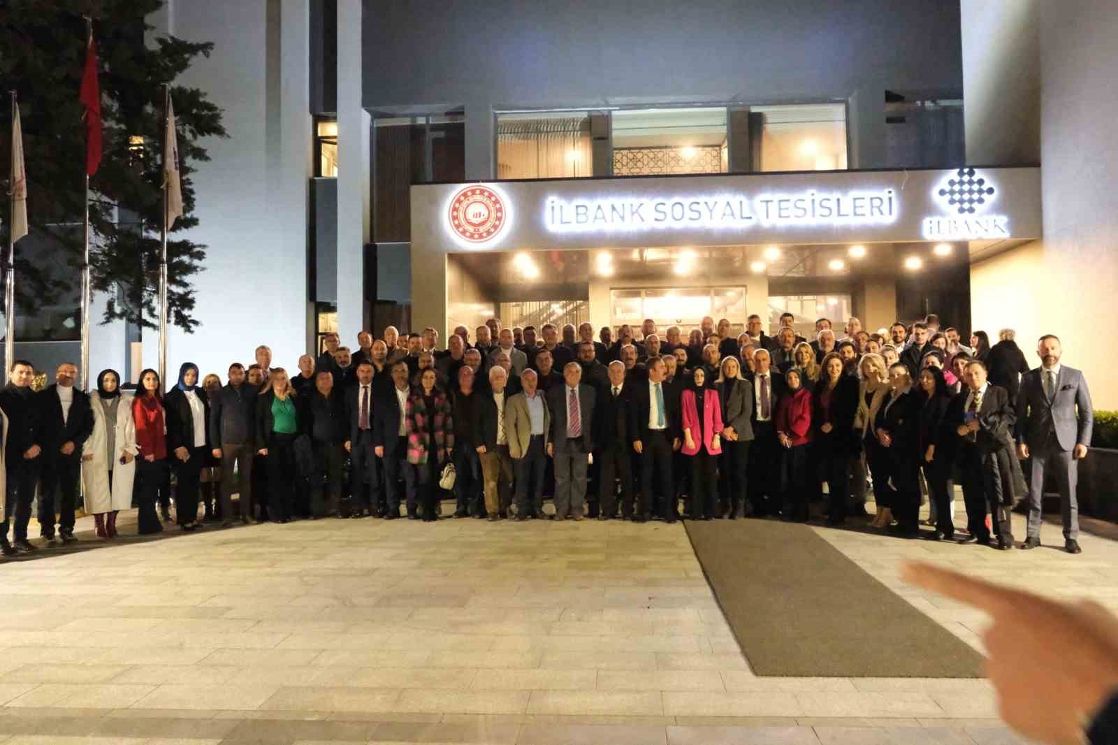 ANKARALILAR VE ANKARA’YA HİZMET EDENLER DERNEĞİ (AHİD)’İN GELENEKSEL DÜZENLEDİĞİ İFTAR