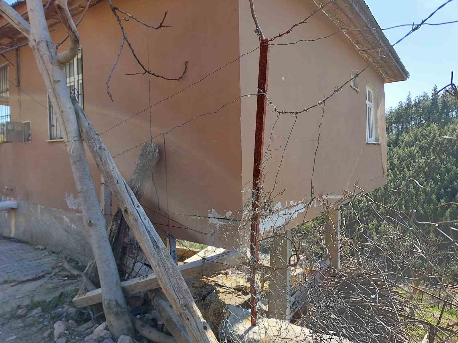 ANTALYA BÜYÜKŞEHİR BELEDİYESİ’NDE GÖREVLİ İNŞAAT MÜHENDİSLERİ VE İNŞAAT TEKNİKERLERİNDEN OLUŞAN