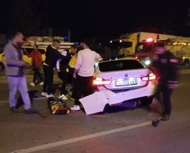ANTALYA’DA OTOMOBİLİN ÜST GEÇİT BETON DİREĞİNE ÇARPMASI SONUCU MEYDANA GELEN