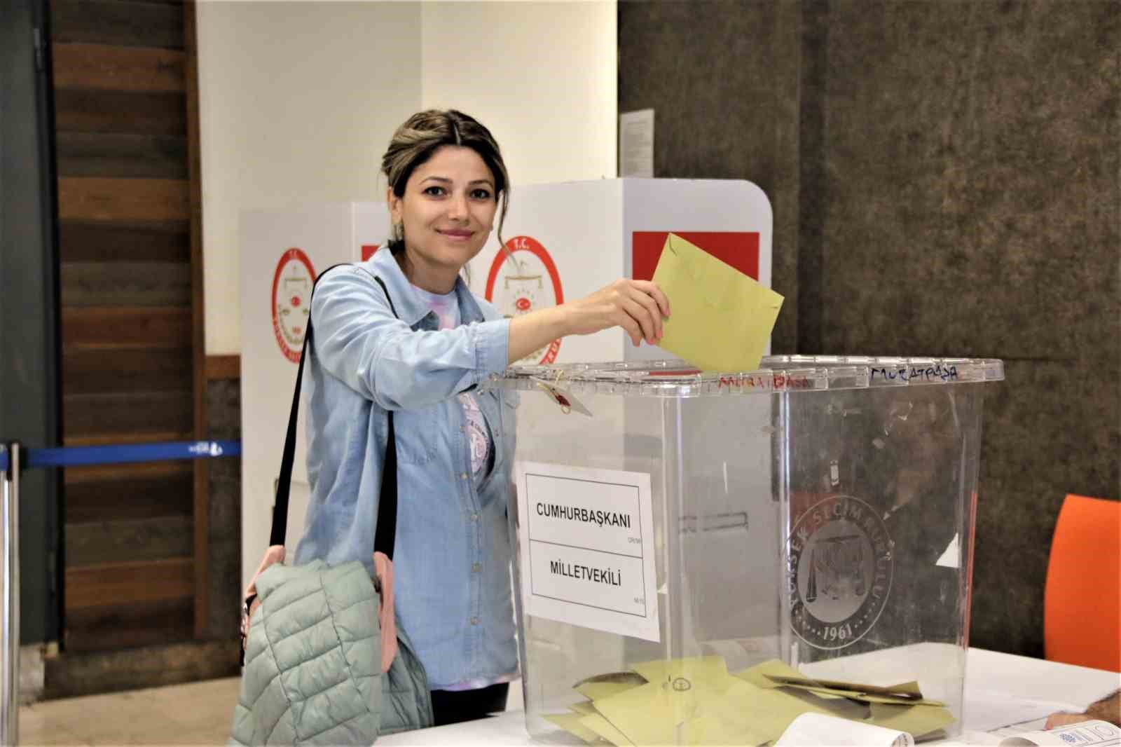 VATANDAŞLAR SABAH SAAT 08.00’DEN AKŞAM SAAT 17.00’YE KADAR OYUNU KULLANABİLECEK.
