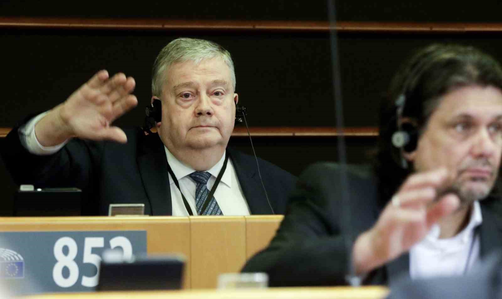 AP YOLSUZLUK DAVASINDA BİR KİŞİYE DAHA ŞARTLI TAHLİYE