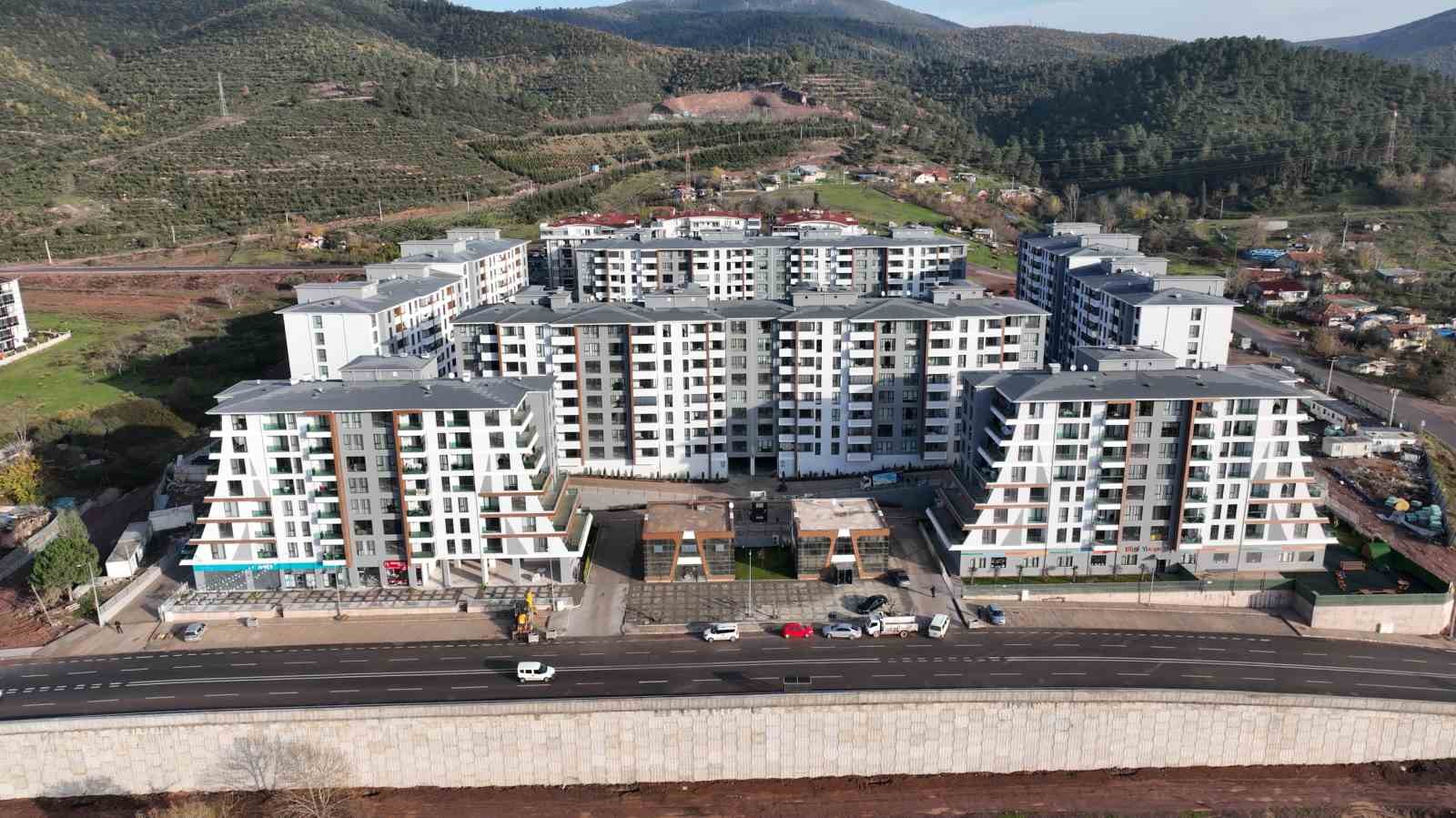 DERİNCE BELEDİYESİ, YENİKENT MAHALLESİ ARAPTEPE MEVKİİNDE YER ALAN KENTSEL DÖNÜŞÜM