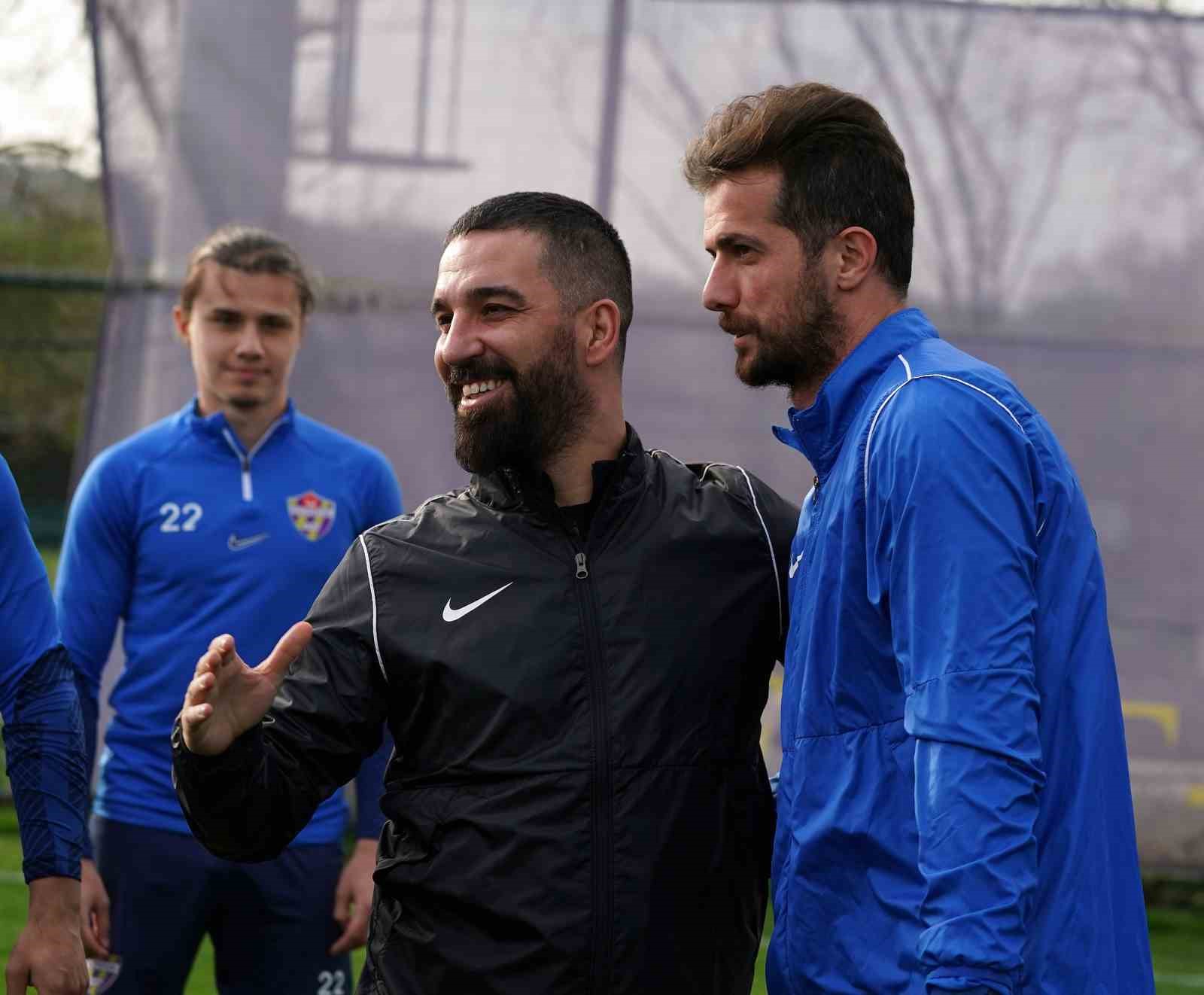 SPOR TOTO 1. LİG EKİPLERİNDEN EYÜPSPOR, TEKNİK DİREKTÖR ARDA TURAN