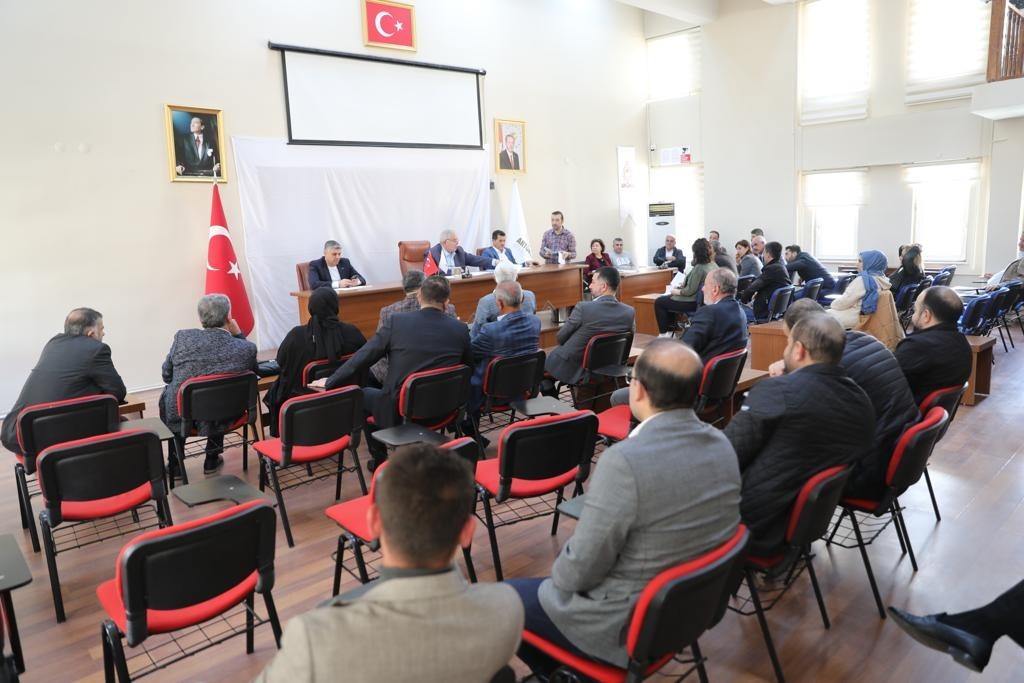 ARTUKLU BELEDİYESİ NİSAN AYI BELEDİYE MECLİS TOPLANTISI YAPILDI